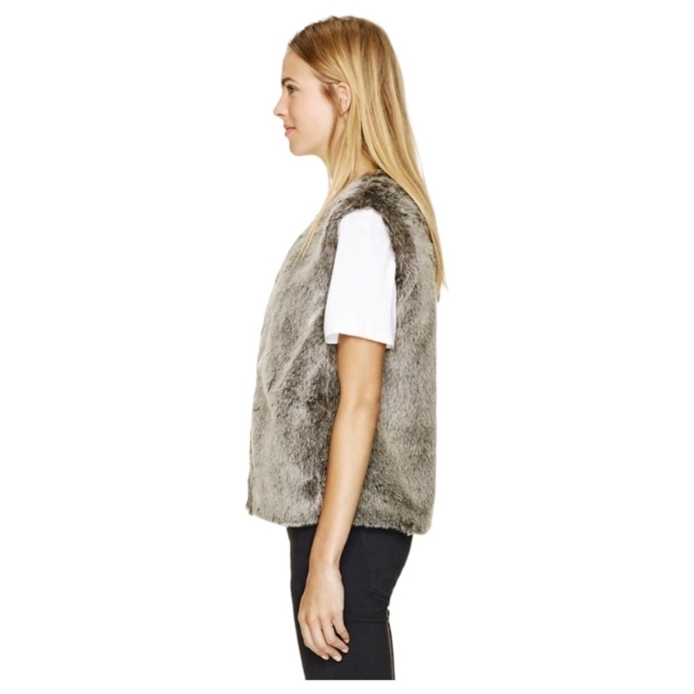 Aritzia Talula Park Slope Faux Fur Vest Size XS Brown - Picture 3 of 13